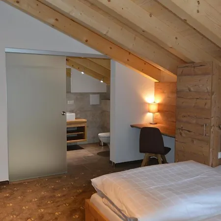 Pensionat Alpenblick 3*