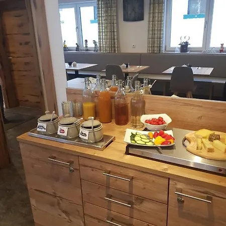 Alpenblick Pensionat 3*